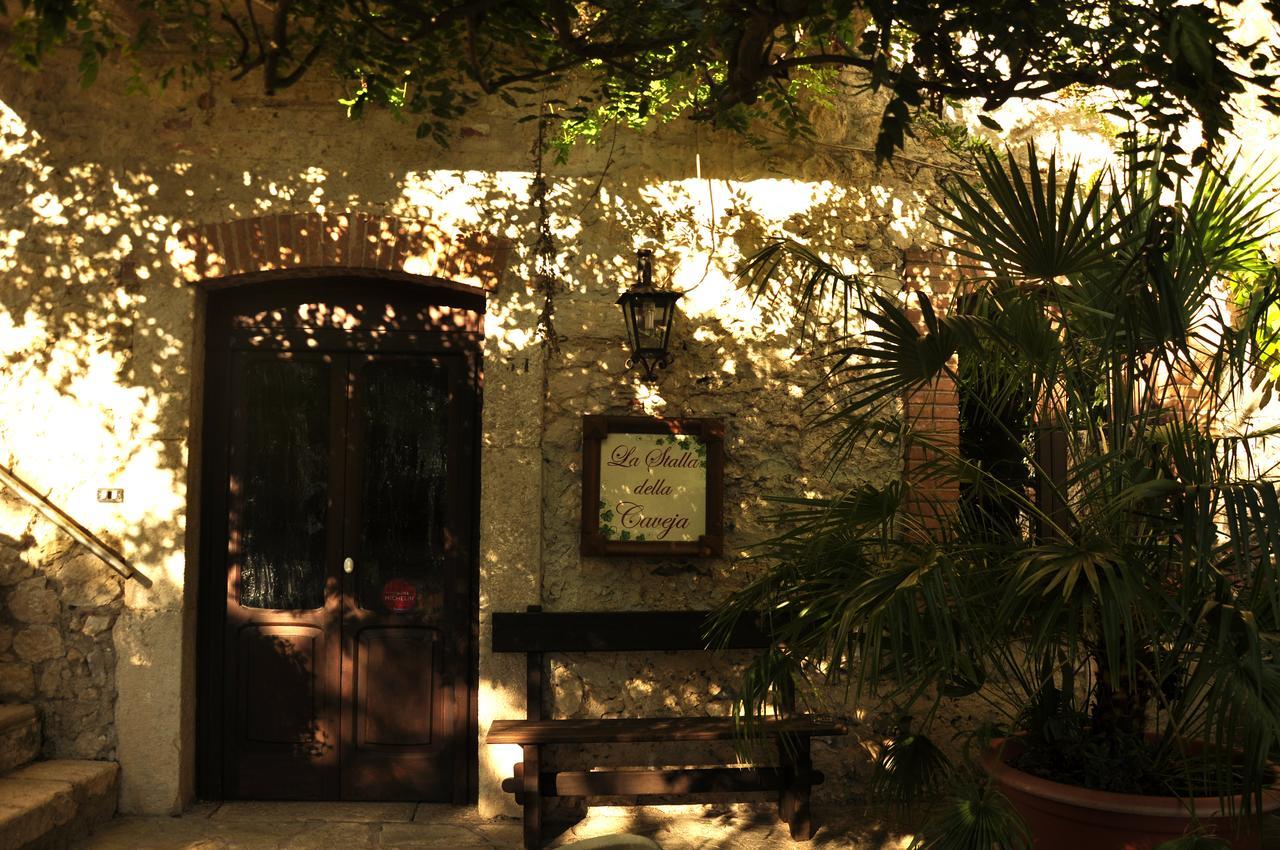 La Caveja Hotel Pietravairano Luaran gambar